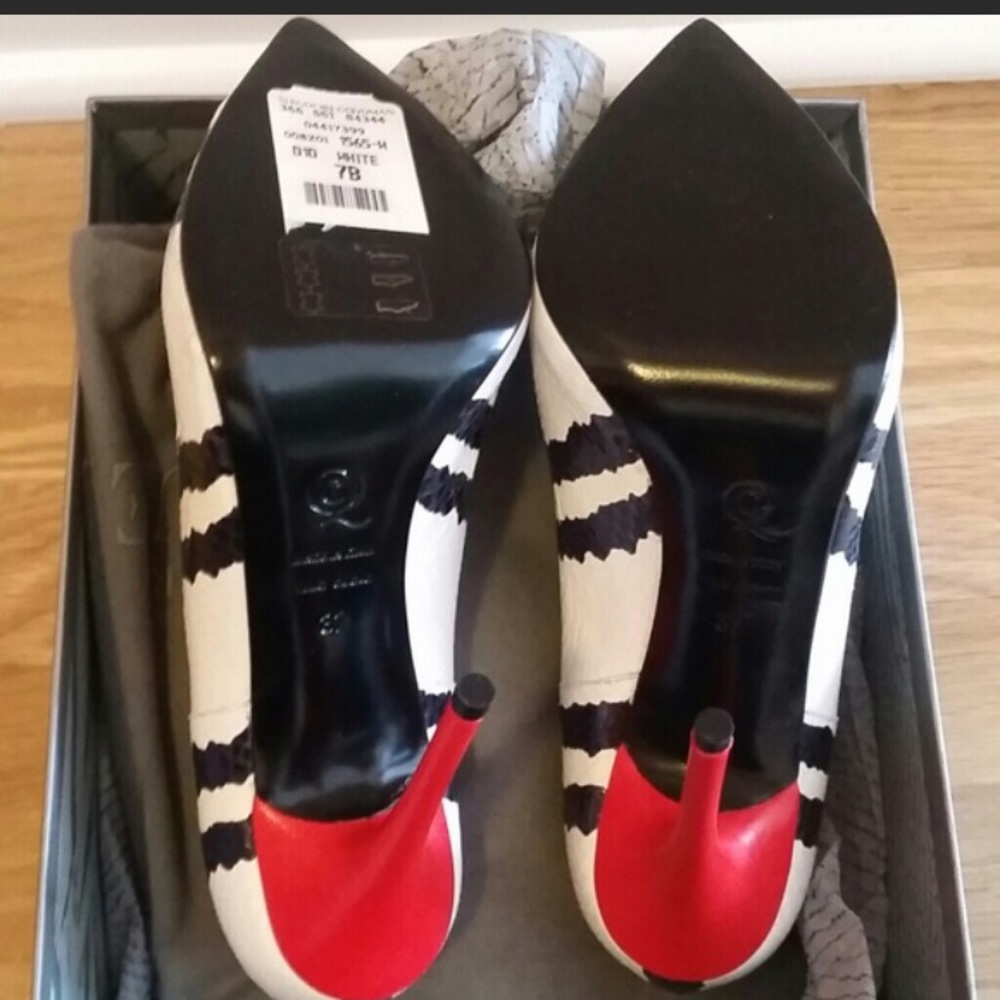 McQueen pumps - Picture 3 of 5